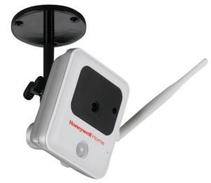 Honeywell WIRED AND WIRELESS COLOR OUTDOOR IP CAMERA