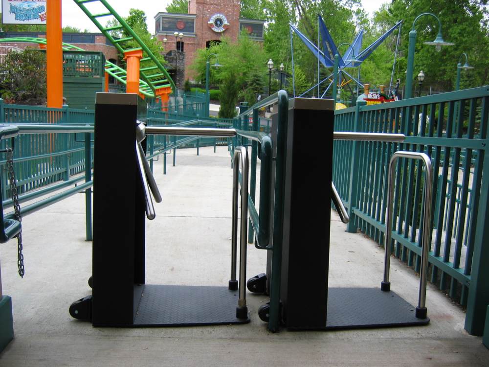 LC100P FastTurn Waist High Turnstile